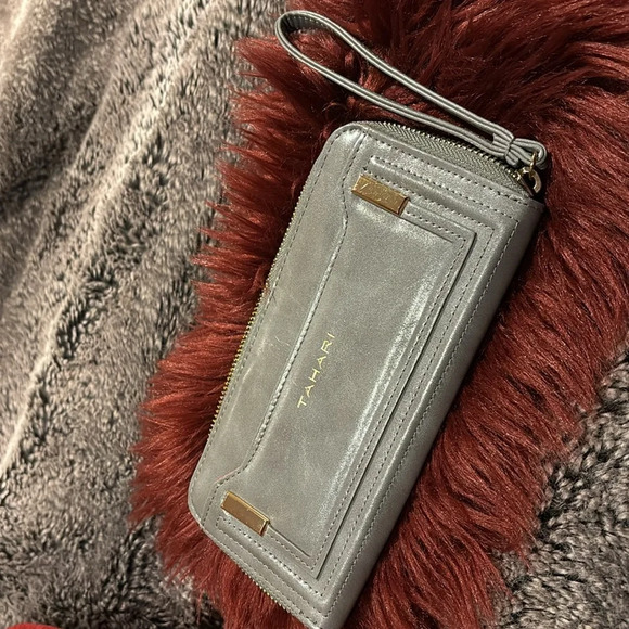 Tahari grey long continental wallet wristlet - Picture 4 of 15